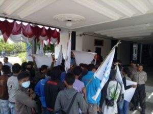 demo